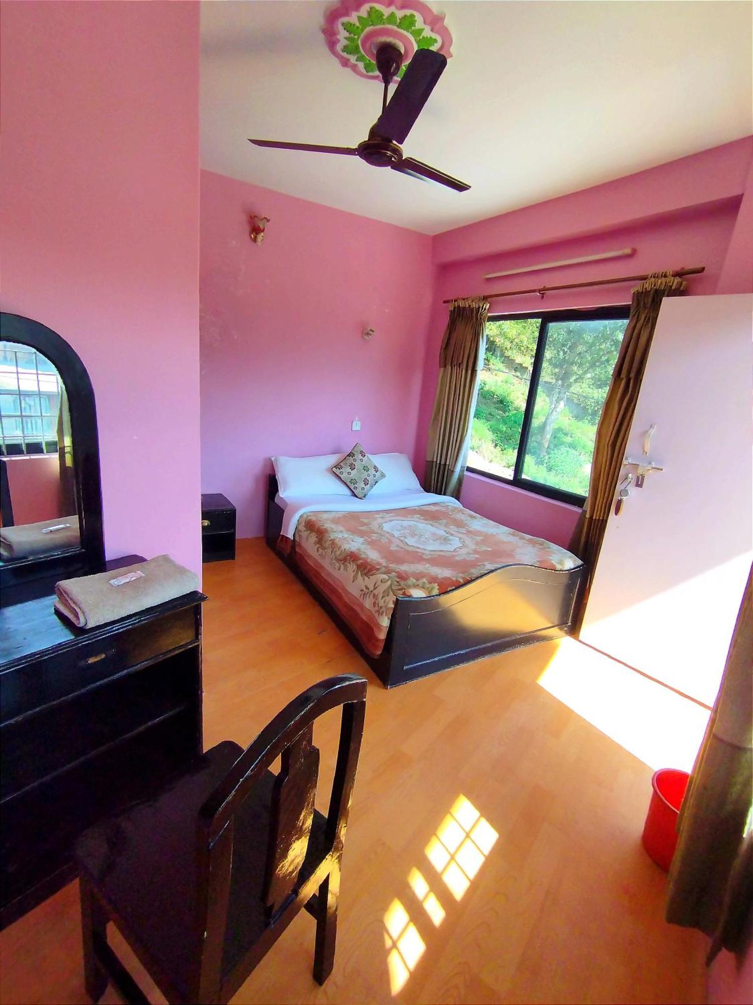 Hotel Santana Pokhara Exterior foto