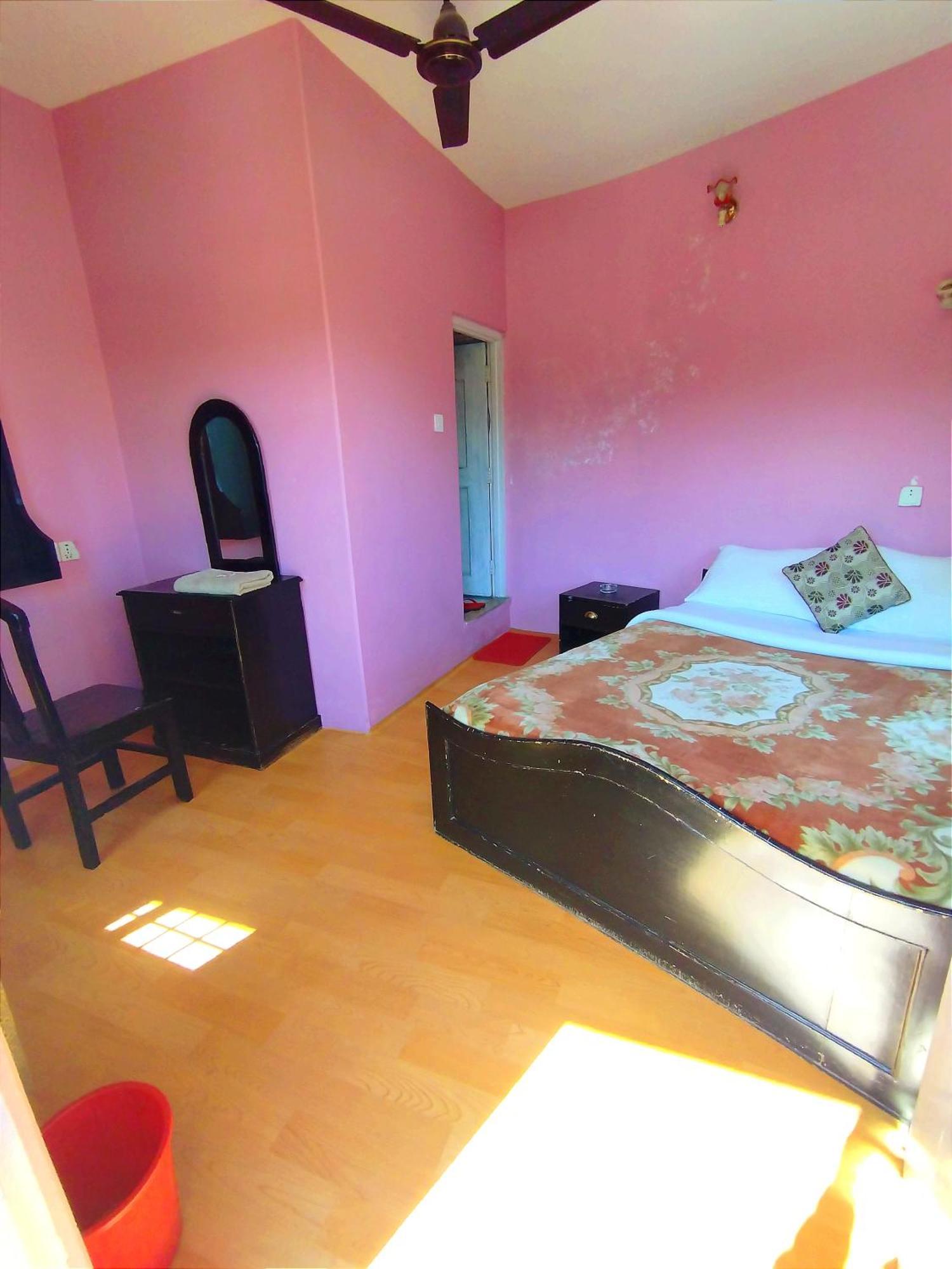 Hotel Santana Pokhara Habitación foto