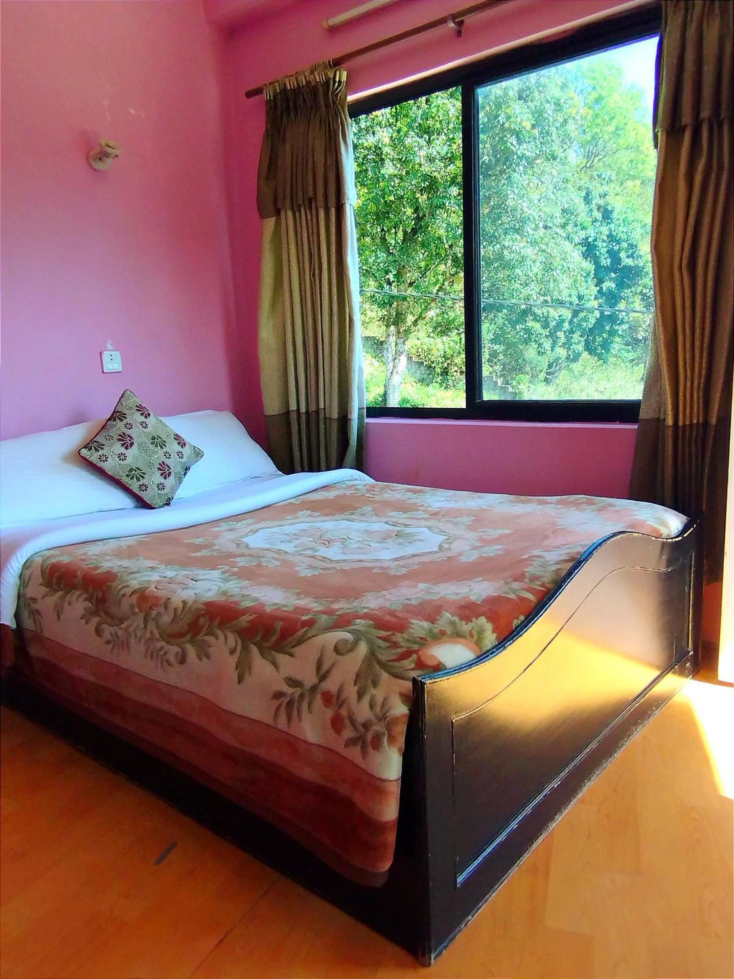 Hotel Santana Pokhara Habitación foto